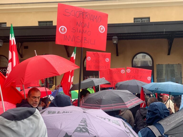 Scopri di più sull'articolo ALLA MANIFESTAZIONE DEI SINDACATI CONTRO LE MORTI SUL LAVORO